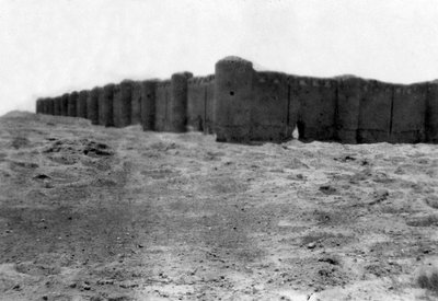 أسوار المدينة ، سامراء ، بلاد ما بين النهرين ، 1918 بواسطة غير معروف