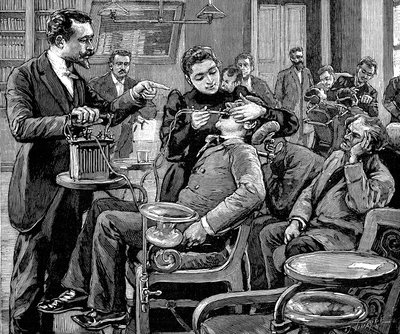 عيادة في كلية طب الأسنان ، باريس ، 1892 بواسطة غير معروف