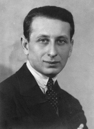 الملحن ألكسندر تانسمان 1897-1986 بواسطة غير معروف