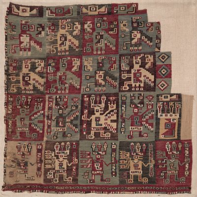قطعة زاوية ، ربما من سترة ، 700-1100 م. بواسطة غير معروف