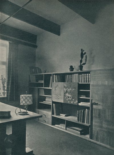 زاوية مكتبة صممها هانز هارتل ، c1927 بواسطة غير معروف