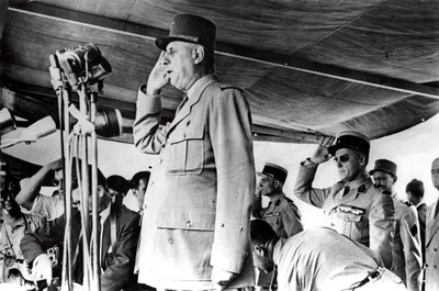 ديغول في الجزائر ، مايو 1958 بواسطة غير معروف