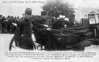 وسام جندي فرنسي مع Légion dHonneur ، c1910 بواسطة غير معروف