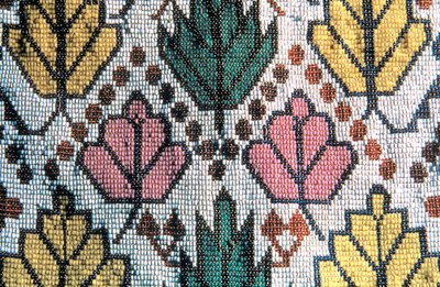 تفاصيل حقيبة Bandolier التي تعرض زخرفة خرزية منسوجة من القرن التاسع عشر ، في القرن التاسع عشر بواسطة غير معروف