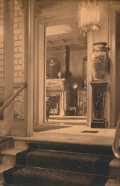 مدخل بهو السفارة الكوبية في بروكسل ، بلجيكا ، 1927. بواسطة غير معروف