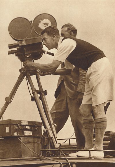 صانع أفلام - صنع سجل سينمائي في أحد معسكراته السنوية للبنين ، 1927 1937 بواسطة غير معروف