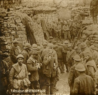 مركز الإسعافات الأولية في المحجر ، سان فاست ، هجوم فردان ، شمال فرنسا ، 1916 بواسطة غير معروف