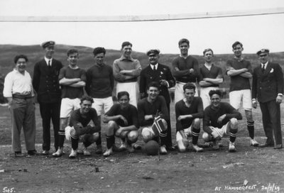 فريق كرة القدم ، هامرفست ، شمال النرويج ، 20 يوليو 1929 بواسطة غير معروف