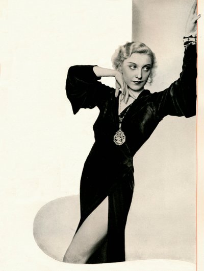 يوم فرانسيس شخصيًا: Booths Gin يبرز أفضل ما في أي شركة ، c1935 1935. بواسطة غير معروف