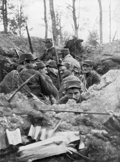 القوات الفرنسية في نظام خندق كالون ، فرنسا ، يوليو 1915 بواسطة غير معروف