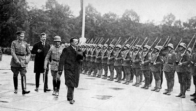 فريدريش إيبرت 1871-1925 أثناء تفتيش القوات ، ألمانيا ، 1922 بواسطة غير معروف
