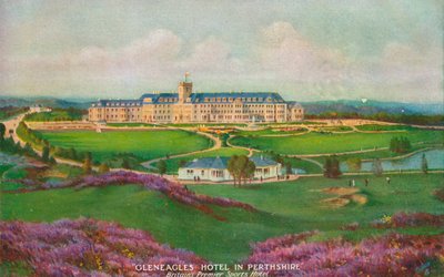 فندق Gleneagles في بيرثشاير ، c1930 بواسطة غير معروف