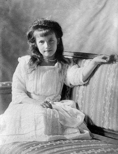 الدوقة الكبرى أناستاسيا نيكولايفنا الروسية ، c1908-c1910 بواسطة غير معروف