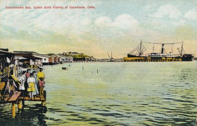 خليج غوانتانامو ، صيد الفتيات الكوبيات في كايمانيرا ، كوبا ، c1910 بواسطة غير معروف