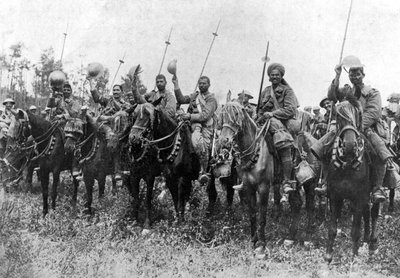 سلاح الفرسان الهندي بعد اتهامهم ، السوم ، فرنسا ، الحرب العالمية الأولى ، 14 يوليو 1916 ، c1920 بواسطة غير معروف
