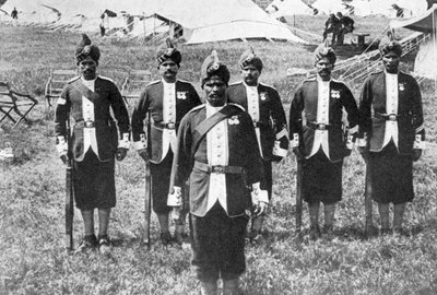 القوات الهندية في الجبهة ، الحرب العالمية الأولى ، 1914-1918 ، c1920 بواسطة غير معروف