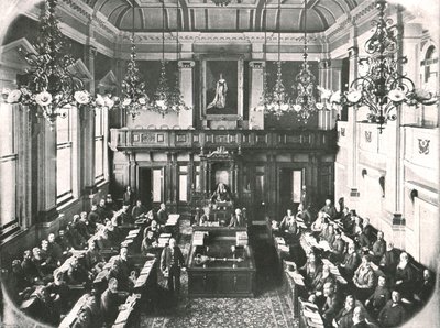 داخل مجلس النواب ، كيب تاون ، جنوب أفريقيا ، 1895. بواسطة غير معروف