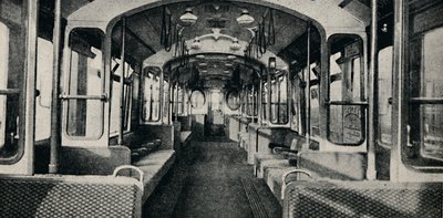 الجزء الداخلي من أحدث نوع من مدرب الأنبوب ، 1926 بواسطة غير معروف