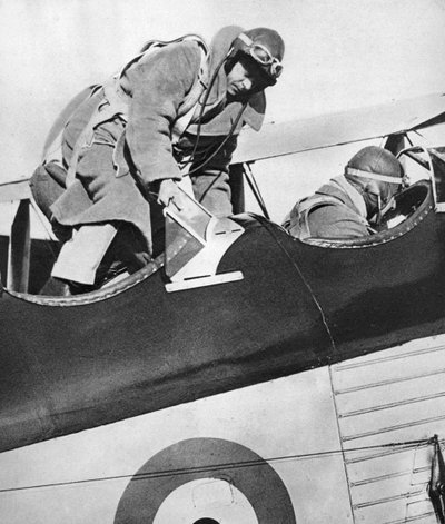 الملك إدوارد الثامن في طائرة ، 1936 بواسطة غير معروف