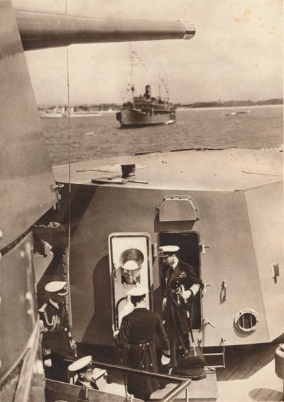 الملك جورج السادس في برج البندقية إتش إم إس ساوثامبتون ، 1937 بواسطة غير معروف
