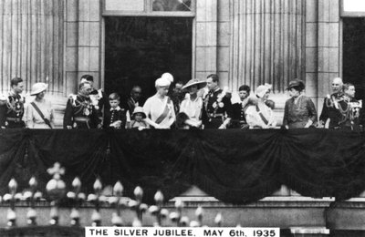 الملك جورج ضد اليوبيل الفضي ، لندن ، 6 مايو 1935 بواسطة غير معروف