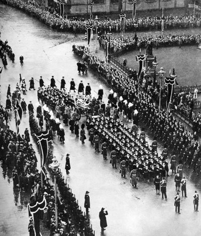 موكب جنازة الملك جورج مقابل وفاة قصر يارد ، لندن ، 1936 بواسطة غير معروف