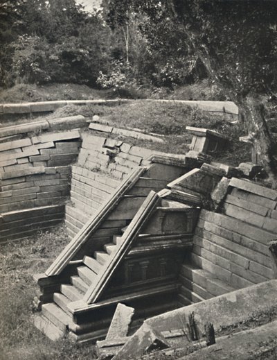 Kuttam Pokuma Die zwei Badeteiche Anuradhapura ، 1926 بواسطة غير معروف