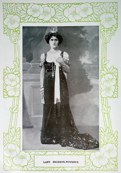 ليدي ديكسون بويندر 1901 بواسطة غير معروف