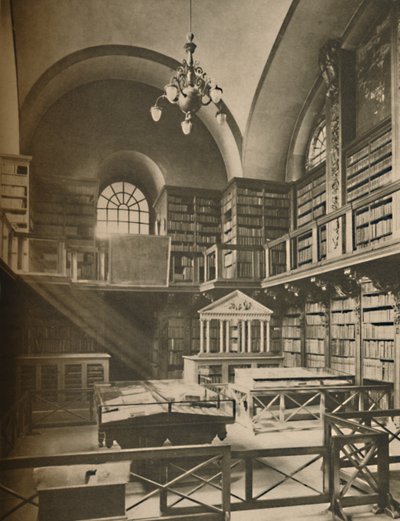 مكتبة كاتدرائية القديس بولس أعلى في ويسترن ترانسبت ، c1935. بواسطة غير معروف