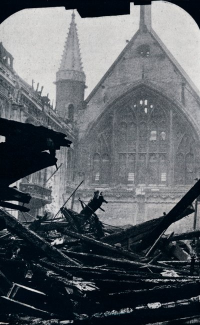 Londons Guildhall بعد حريق 29 ديسمبر 1940 بواسطة غير معروف