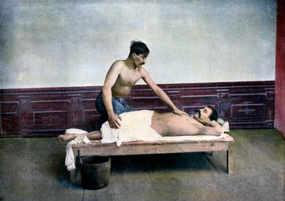 رجل لديه تدليك في منزل حمام ، c1890 بواسطة غير معروف
