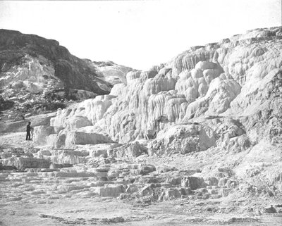 مينيرفا تيراس ، متنزه يلوستون ، الولايات المتحدة الأمريكية ، c1900. بواسطة غير معروف