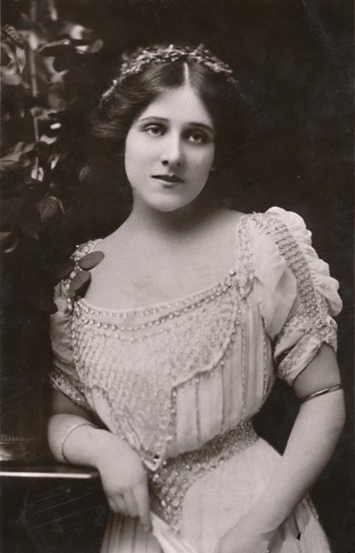 ملكة جمال إدنا ماي ، 1878-1948 ، c3030. بواسطة Unbekannt