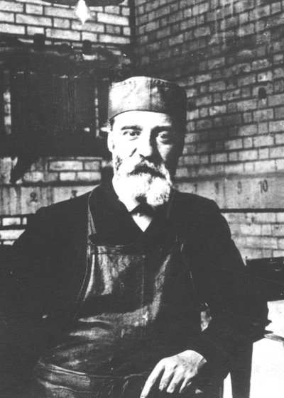 مويسان ، c1893. بواسطة غير معروف