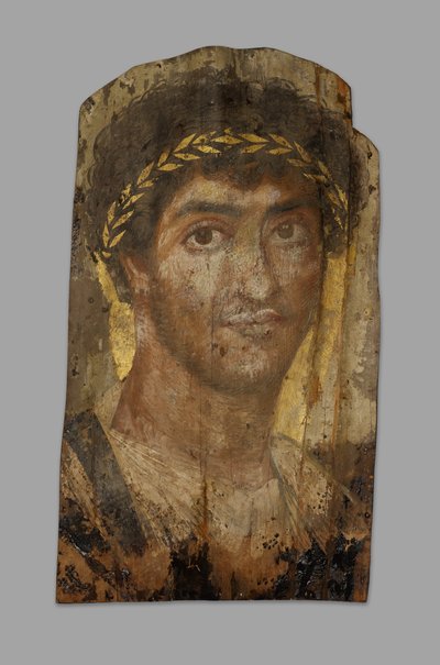 صورة مومياء لرجل يرتدي إكليل الغار ، الفيوم ، أوائل القرن الثاني وحتى منتصفه. بواسطة غير معروف