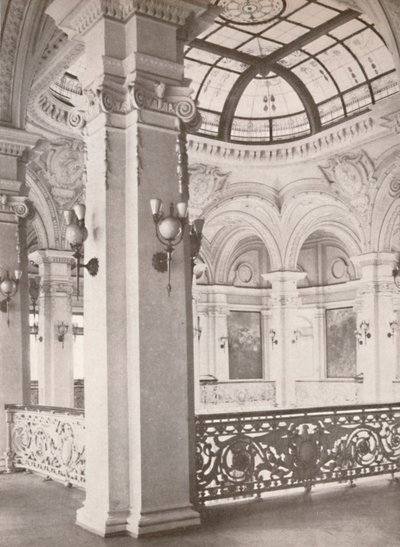 المكتبة الوطنية: زاوية من الصالة المطلة على قاعة القراءة العامة ، 1914 بواسطة غير معروف