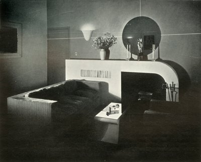 نيويورك منزل بنتهاوس لريموند لوي ، صممه بنفسه - Fireplace ، 1937. بواسطة غير معروف