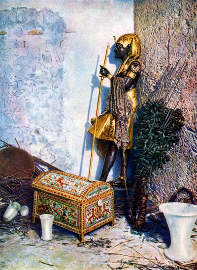 خزانة ملابس مطلية ، تقع عند سفح تمثال توت عنخ آمون ، مصر ، 1933-1934 بواسطة غير معروف