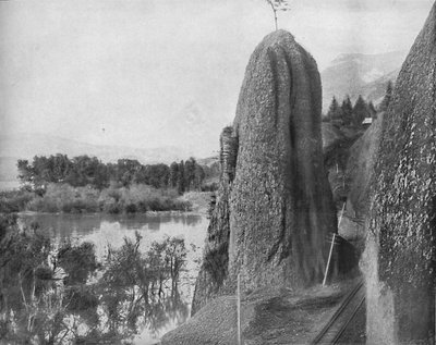 أركان هرقل ، نهر كولومبيا ، c1897. بواسطة غير معروف