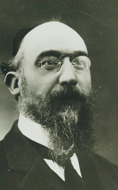 صورة إريك ساتي 1866-1925. بواسطة غير معروف
