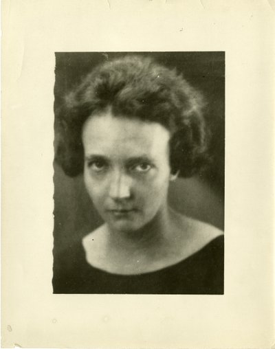 صورة إيرين جوليو كوري 1897-1956 بواسطة غير معروف