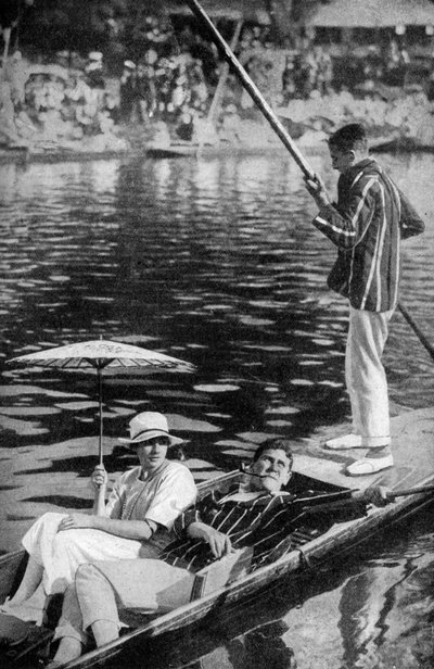 ركوب التايمز ، 1922 م بواسطة غير معروف