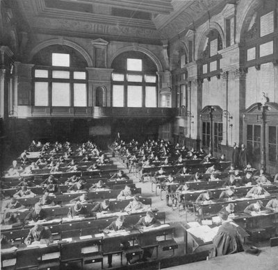 تلاميذ يجلسون في امتحان في مدرسة مدينة لندن ، c1903 1903 بواسطة غير معروف