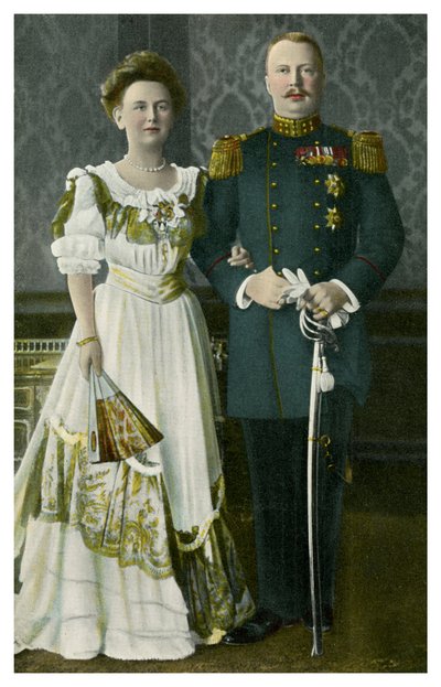 الملكة فيلهيلمينا والأمير هنري من هولندا ، c1900s-c1910s بواسطة غير معروف
