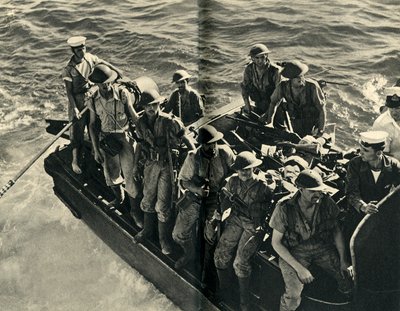 عودة مجموعة هبوط من مشاة البحرية الملكية ، الحرب العالمية الثانية ، c1939-c1943 1944. بواسطة غير معروف