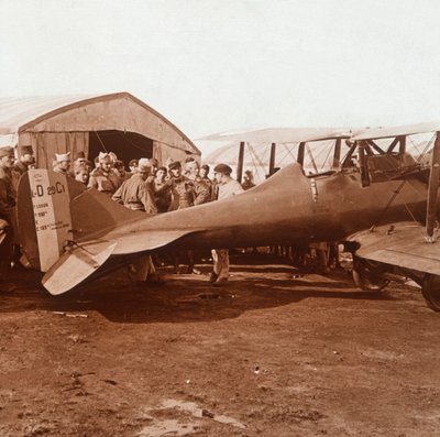 عودة الطائرة المقاتلة ، c1914-c1918 بواسطة غير معروف
