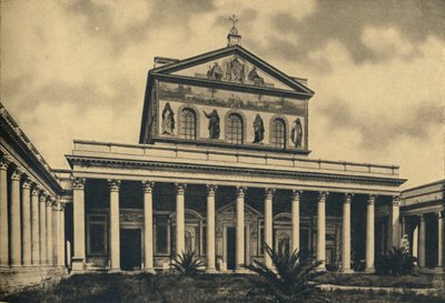 روما - الواجهة الرئيسية لكاتدرائية القديس بولس بدون الجدران ، 1910. بواسطة غير معروف