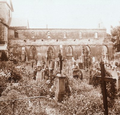 كنيسة بلا سقف ، مارن ، شمال فرنسا ، c1914-c1918 بواسطة غير معروف