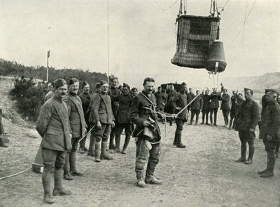 بالونات الطائرات الورقية المدفعية الملكية الملكية كانت عيون بنادقنا في فرنسا ، 1919. بواسطة غير معروف