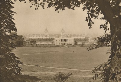 الكلية البحرية الملكية في غرينتش ، ذات مرة مستشفى للبحارة المعاقين ، c1935. بواسطة غير معروف